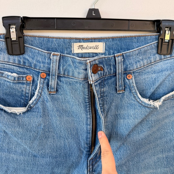Madewell Women's Classic Straight Jean - Picture 8 of 15